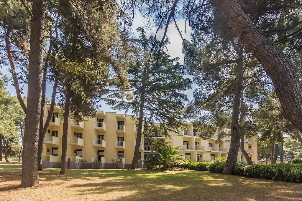 Rooms Savudrija Plava Laguna 3*,